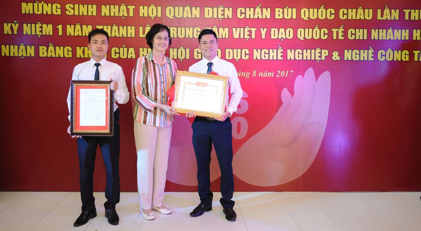 Kỷ niệm một năm ngày thành lập Trung tâm Việt Y Đạo Quốc Tế CN HN